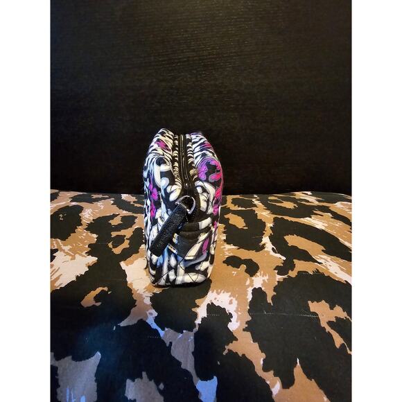 Vera Bradley Scroll Medallion medium quilted fabric zip cosmetic bag - Picture 6 of 8